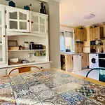 La Casa De Semesterbostad *
