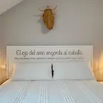 La Casa De *