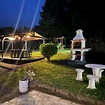 La Casa De *